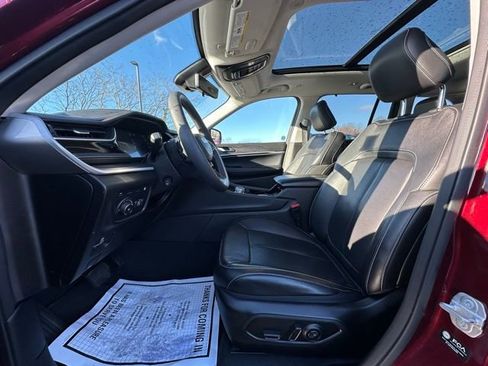 Used 2022 Jeep Grand Cherokee Limited 4xe w/ Luxury Tech Group II image 25