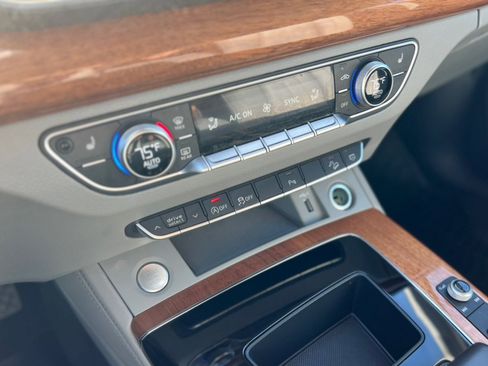 Used 2022 Audi Q5 2.0T Premium Plus w/ Premium Plus Package image 19