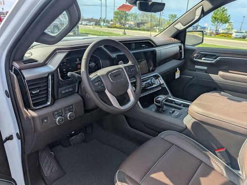 New 2026 GMC Sierra 1500 Denali w/ Denali Reserve Package AWD/4WD image 16