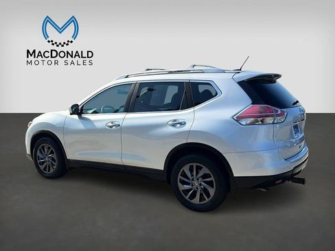 Used 2016 Nissan Rogue SL w/ SL Premium Package FWD image 5