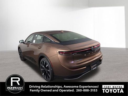 New 2026 Toyota Crown Platinum AWD/4WD image 9