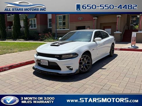 Used 2018 Dodge Charger R/T RWD image 1