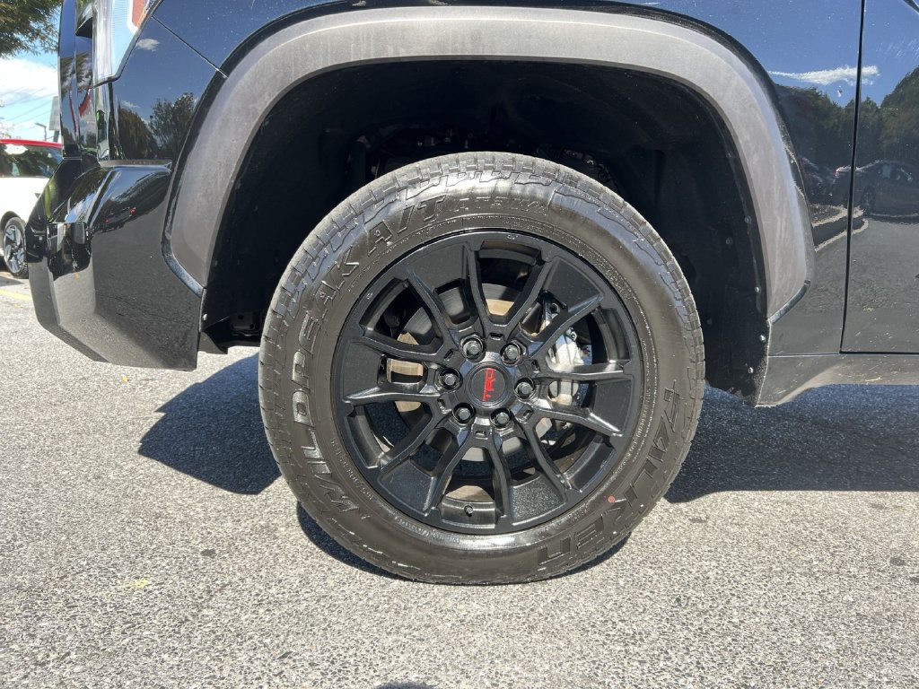 Used 2025 Toyota Tundra SR5 w/ SR5 Premium Package AWD/4WD image 12