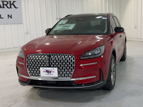 New 2026 Lincoln Corsair Reserve image 4