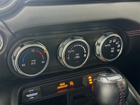 Used 2017 MAZDA MX-5 Miata RF Grand Touring image 18