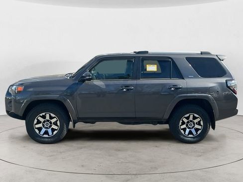 Certified 2022 Toyota 4Runner SR5 Premium w/ Moonroof Package image 2