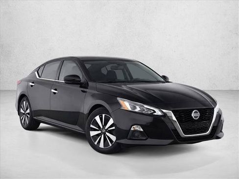 Used 2021 Nissan Altima 2.5 SL FWD image 3