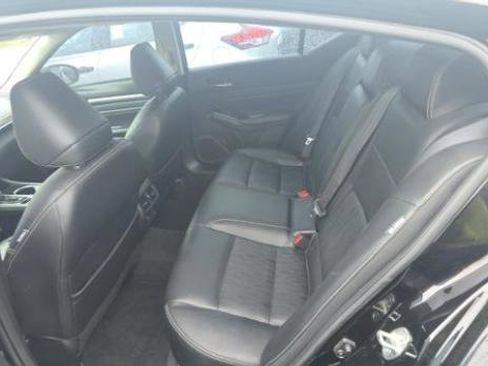 Used 2021 Nissan Altima 2.5 Platinum AWD/4WD image 6