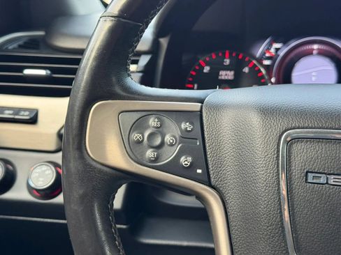 Used 2015 GMC Yukon XL Denali w/ Touring Package AWD/4WD image 29