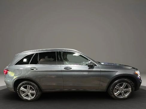 Used 2022 Mercedes-Benz GLC 300 GLC 300 4MATIC Sport Utility 4 image 6