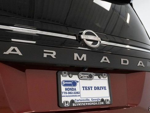 Used 2025 Nissan Armada Platinum image 15