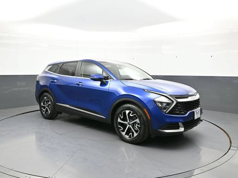 Certified 2023 Kia Sportage EX FWD image 4