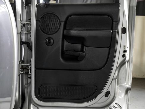 Used 2003 Dodge Ram 1500 Truck SLT image 33