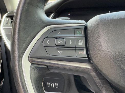 Used 2022 Jeep Grand Cherokee L Limited AWD/4WD image 19