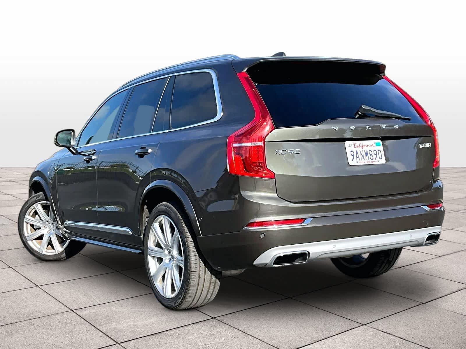 Used 2018 Volvo XC90 T8 Inscription w/ Convenience Package AWD/4WD image 11