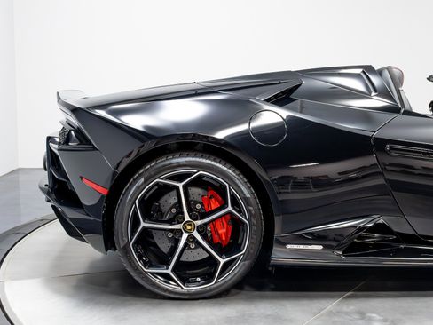 Used 2020 Lamborghini Huracan EVO AWD/4WD image 19