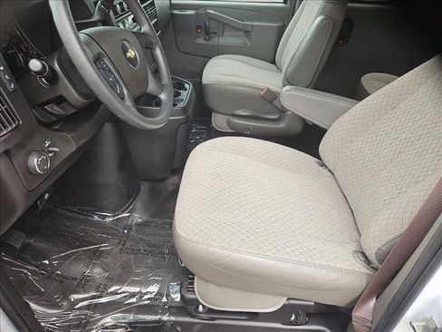 Used 2023 Chevrolet Express 3500 LS RWD image 20