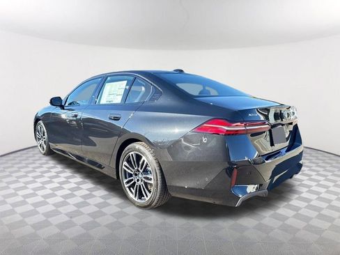 New 2026 BMW 530i xDrive w/ M Sport Package image 7