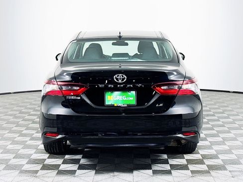 Used 2021 Toyota Camry LE image 8