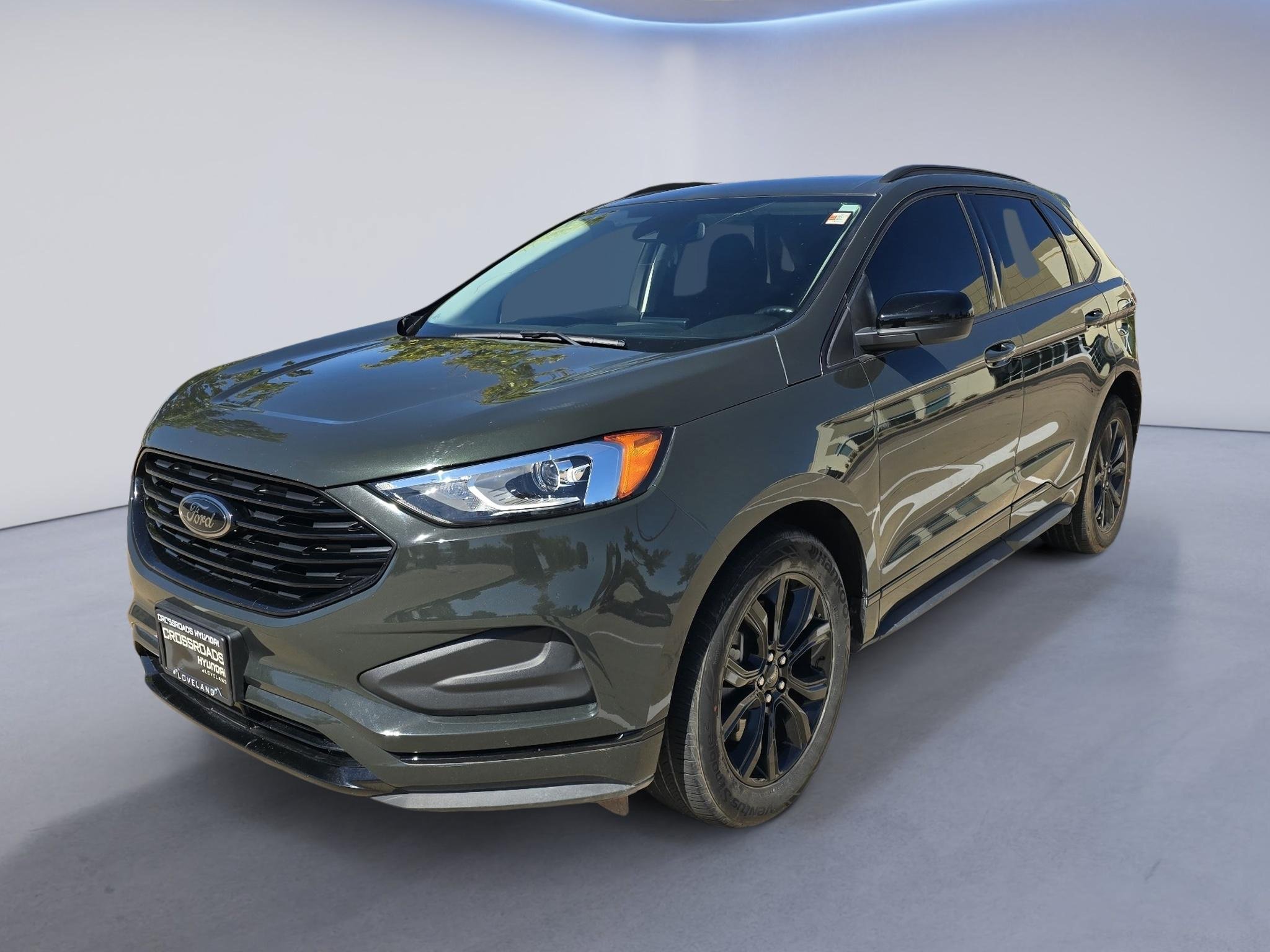 Used 2024 Ford Edge SE w/ Black Appearance Package AWD/4WD image 1