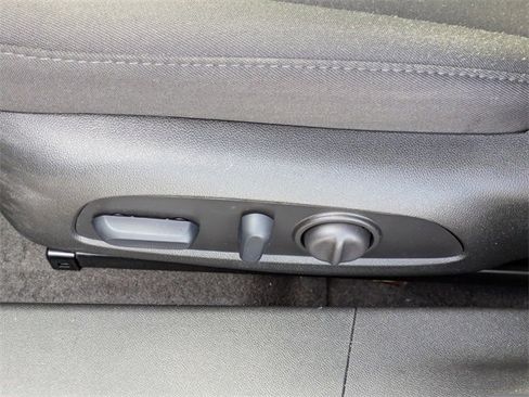 Used 2024 Chevrolet Malibu LT image 18