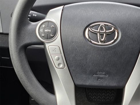 Used 2015 Toyota Prius Three image 14