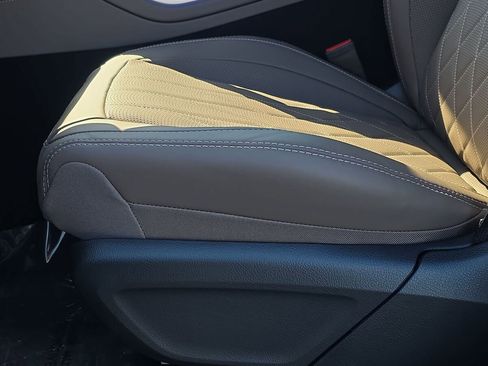 New 2026 Mercedes-Benz GLE 63 AMG S image 28