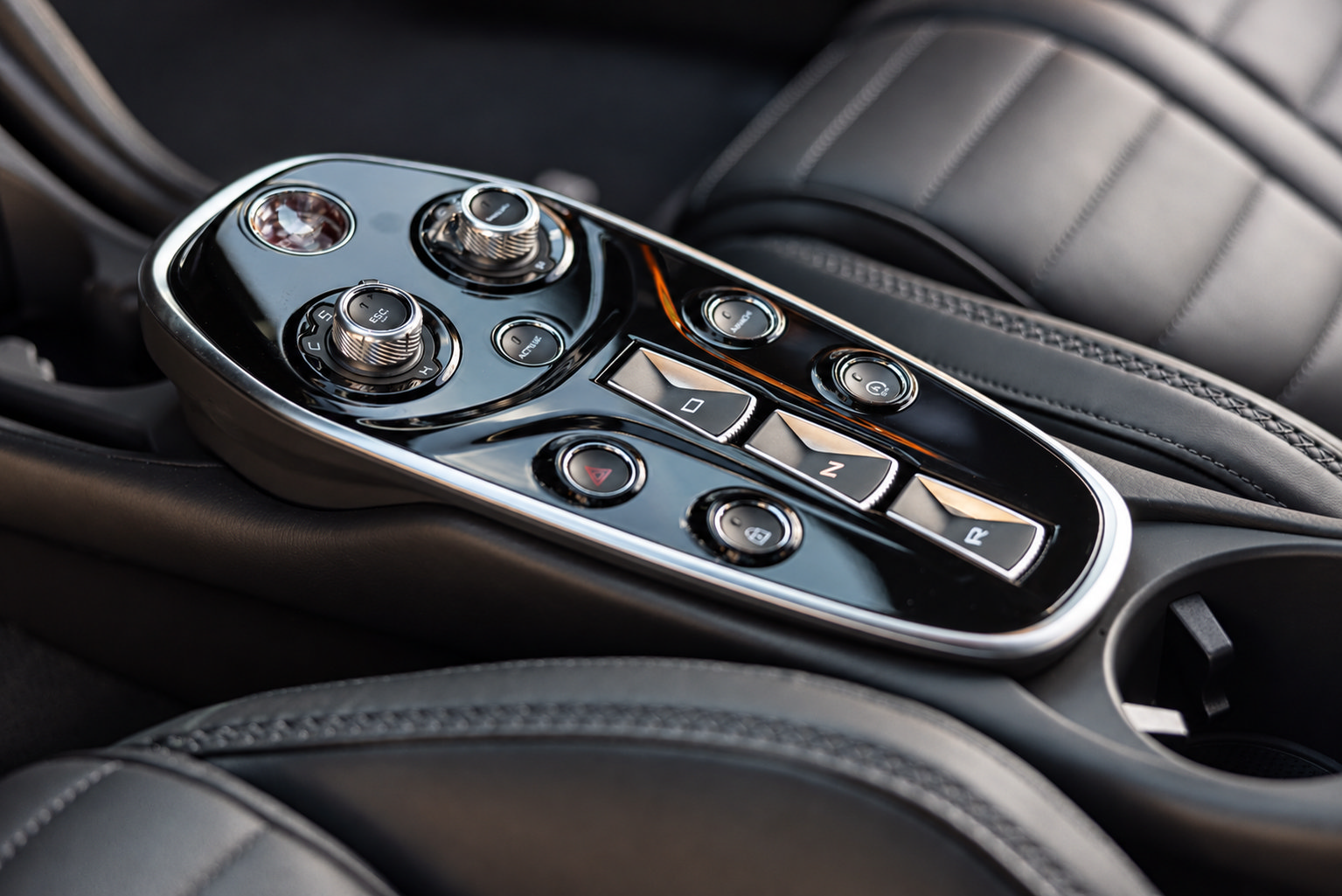 Used 2025 McLaren GTS RWD image 29