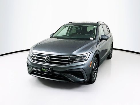 Used 2022 Volkswagen Tiguan S image 3