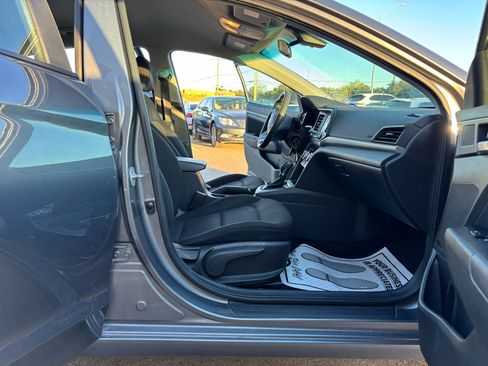 Used 2019 Hyundai Elantra SEL w/ Cargo Package image 11