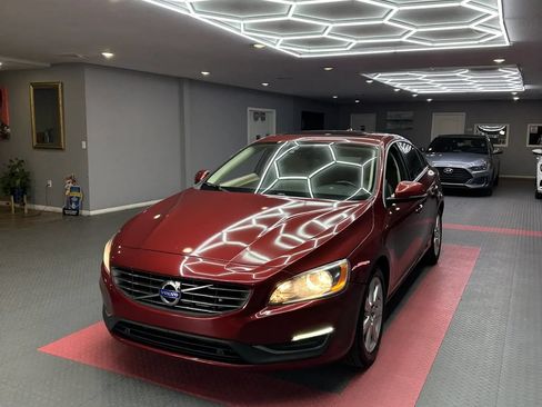 Used 2016 Volvo S60 T5 Premier FWD image 2