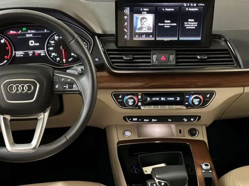 Used 2023 Audi Q5 Premium w/ Convenience Package AWD/4WD image 20