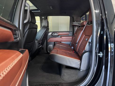 Certified 2024 GMC Sierra 3500 Denali Ultimate image 12