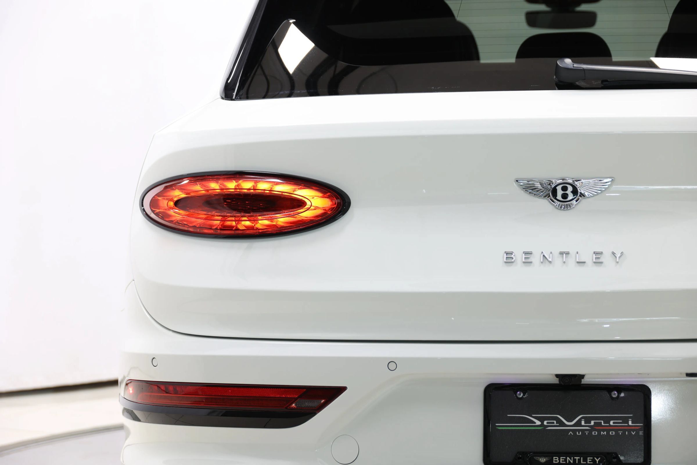Used 2022 Bentley Bentayga AWD/4WD image 76