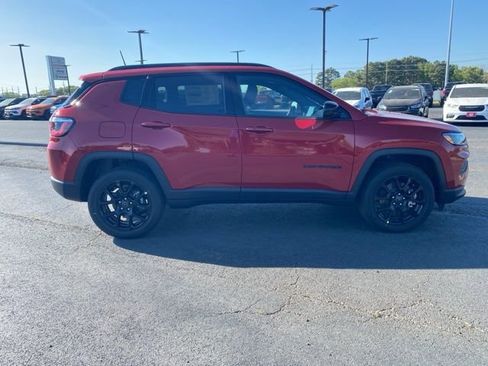 New 2026 Jeep Compass Latitude AWD/4WD image 8