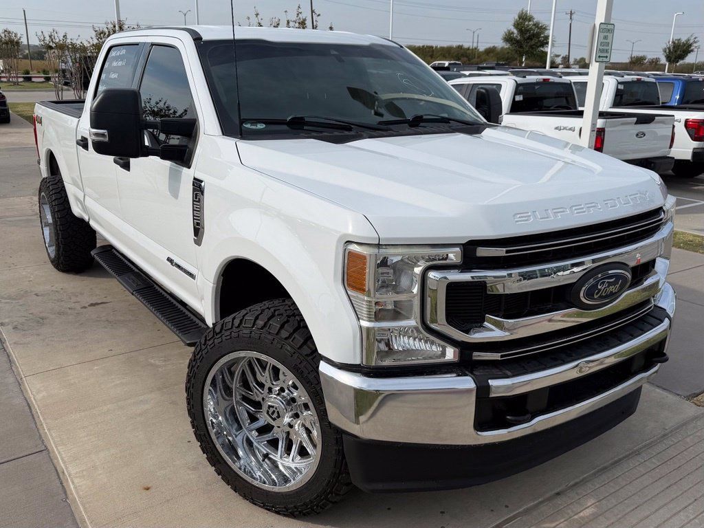 Used 2022 Ford F250 XLT AWD/4WD image 4