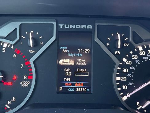 Used 2022 Toyota Tundra SR5 w/ SR5 Convenience Package image 27