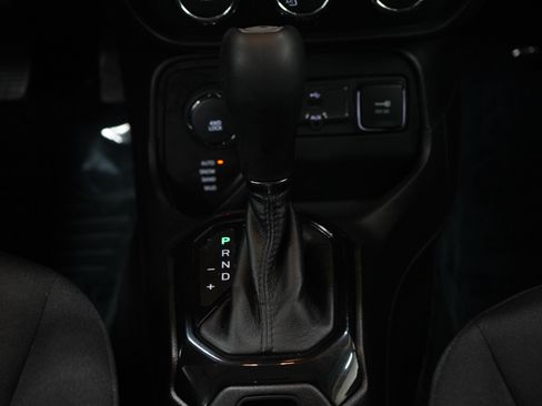 Used 2017 Jeep Renegade Altitude AWD/4WD image 20