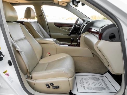 Used 2012 Lexus LS 460 L image 34