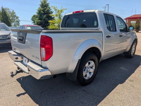 Used 2013 Nissan Frontier SV AWD/4WD image 6