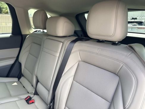 Certified 2024 Lincoln Nautilus Premier AWD/4WD image 13