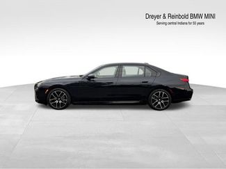 Certified 2025 BMW i7 xDrive60 w/ M Sport Package RWD video 2