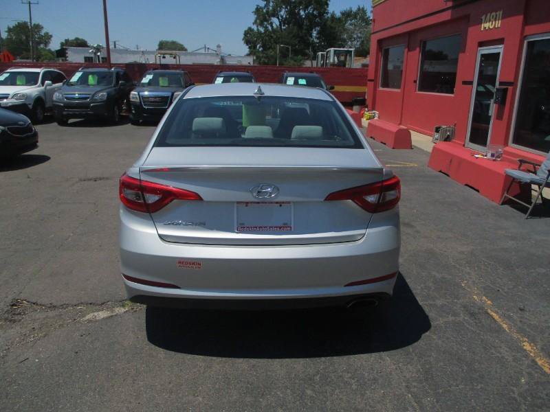 Used 2016 Hyundai Sonata SE FWD image 5