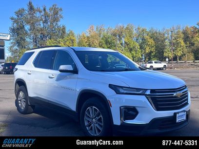 Used 2023 Chevrolet Traverse LT