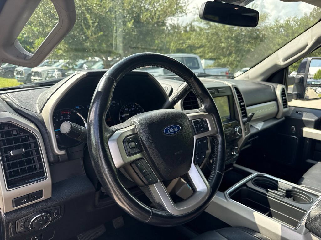 Used 2021 Ford F250 Lariat w/ Lariat Value Package AWD/4WD image 9