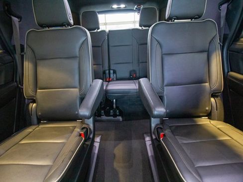 Used 2021 GMC Yukon SLT w/ SLT Luxury Plus Package image 21