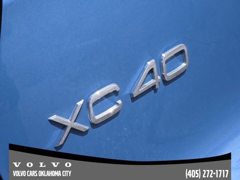 Certified 2025 Volvo XC40 B5 Core image 10