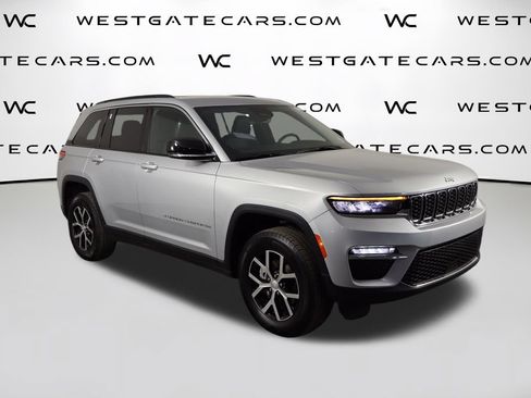 Used 2025 Jeep Grand Cherokee Limited w/ Trailer Tow Package AWD/4WD image 54