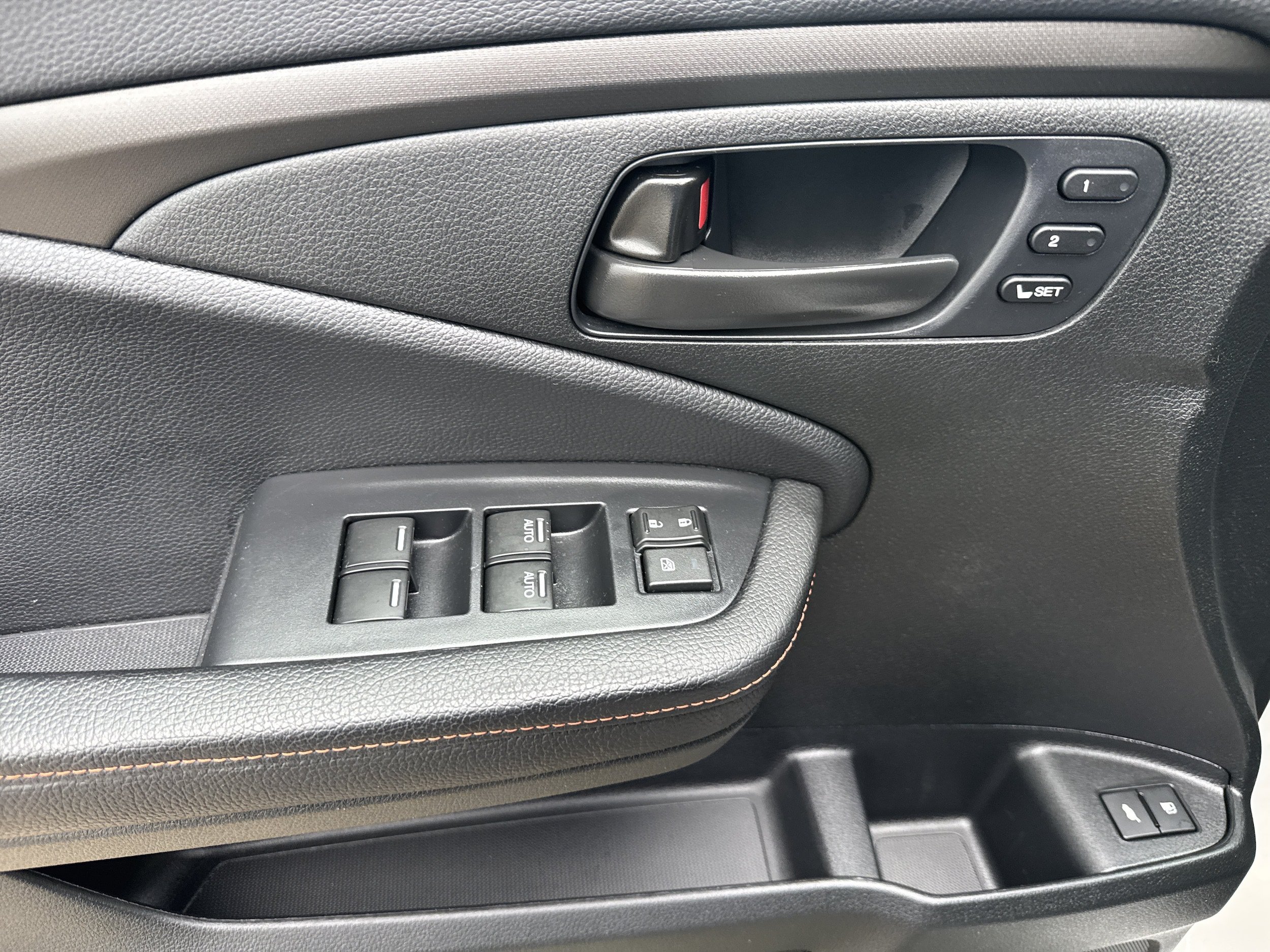 Used 2025 Honda Passport TrailSport image 9