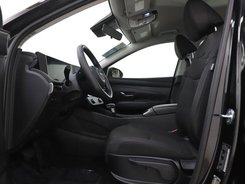Certified 2026 Hyundai Tucson SE FWD image 23